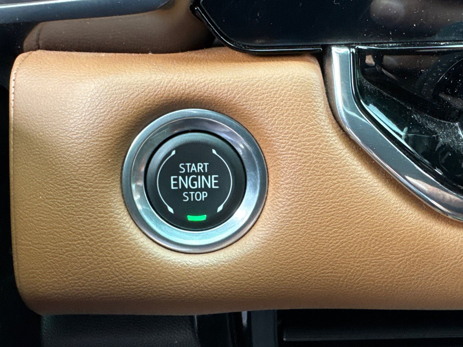 Certified 2025 GMC Canyon AT4 AWD/4WD image 28