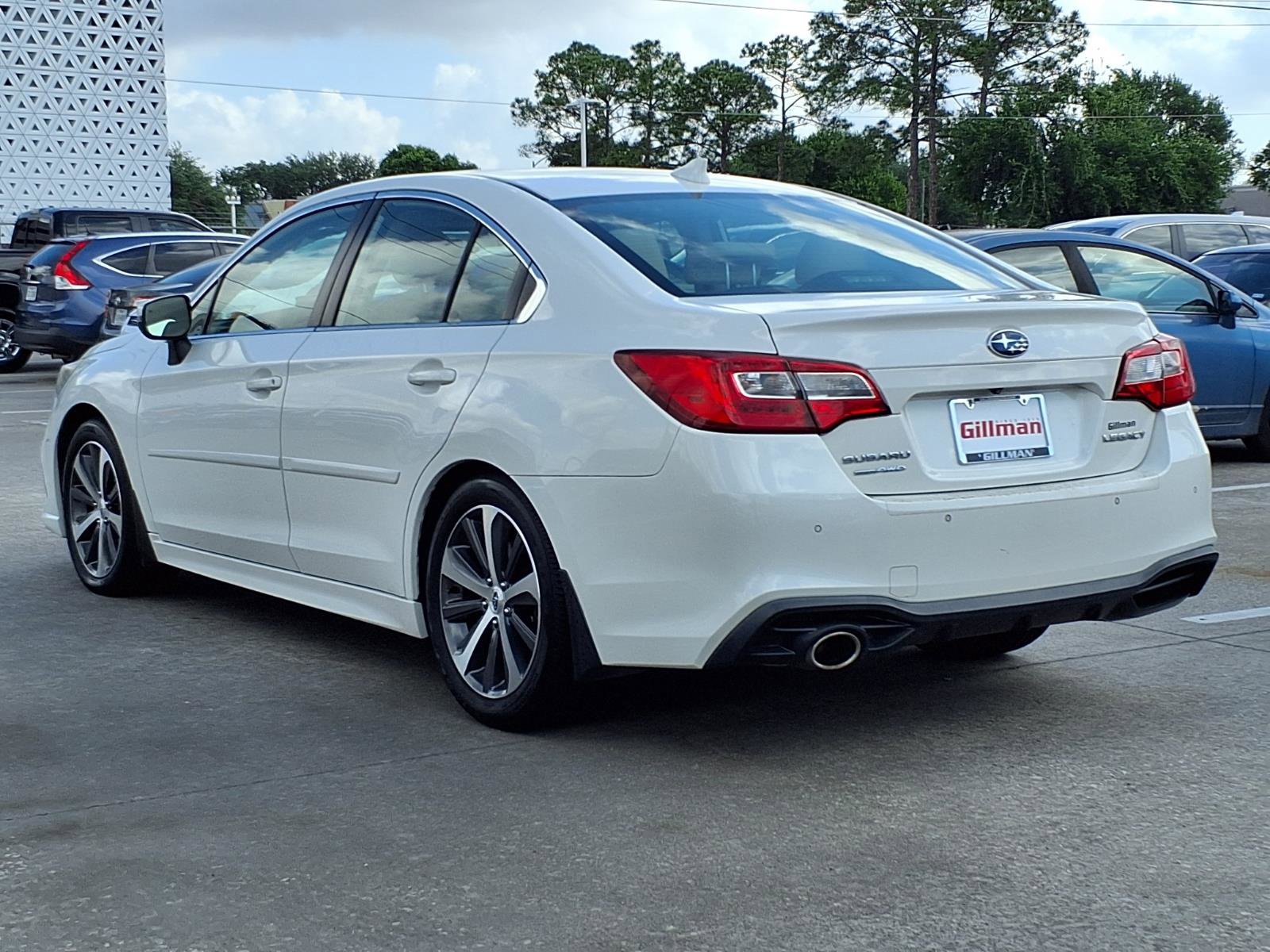 Used 2018 Subaru Legacy 2.5i Limited image 3