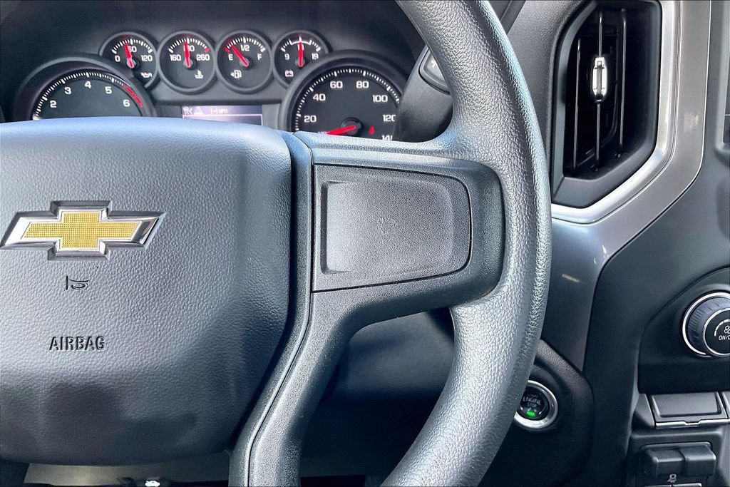Used 2024 Chevrolet Silverado 2500 Custom w/ Custom Convenience Package AWD/4WD image 11