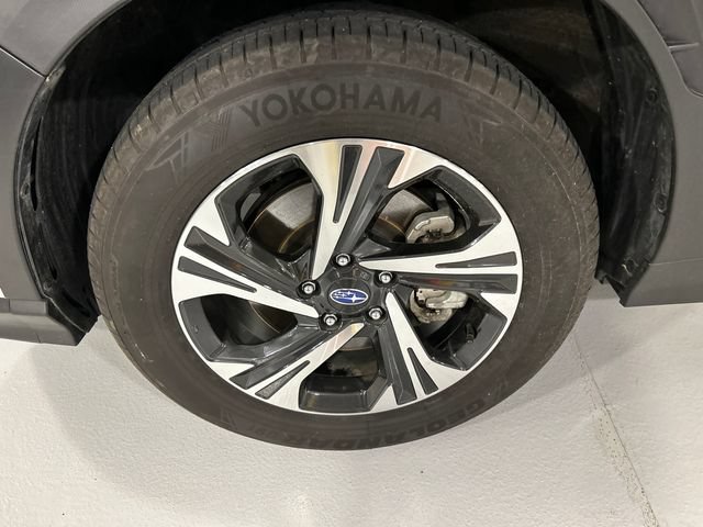 Certified 2025 Subaru Crosstrek 2.5i Premium AWD/4WD image 8
