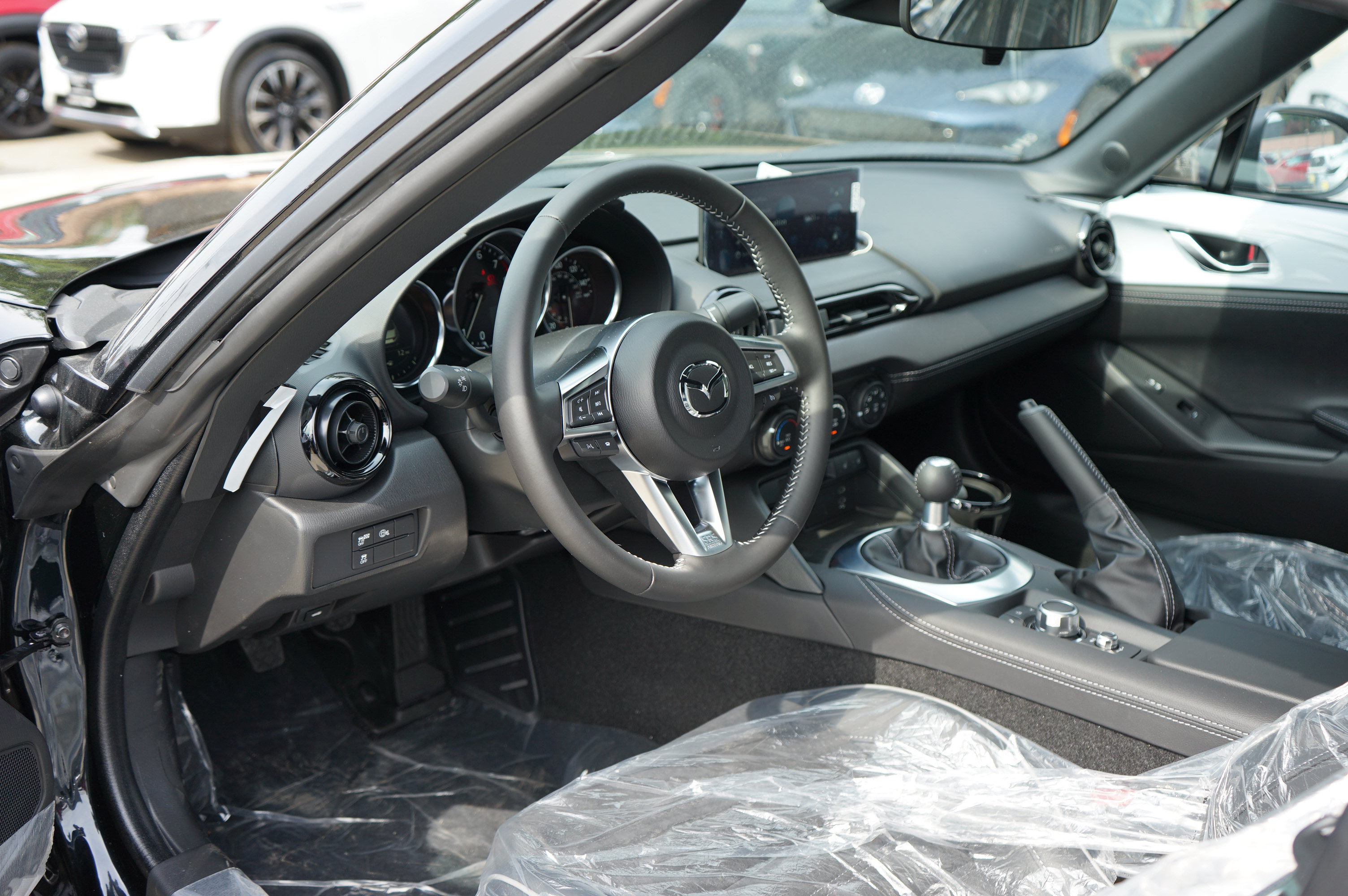 New 2026 MAZDA MX-5 Miata Club w/ Interior Package RWD image 12