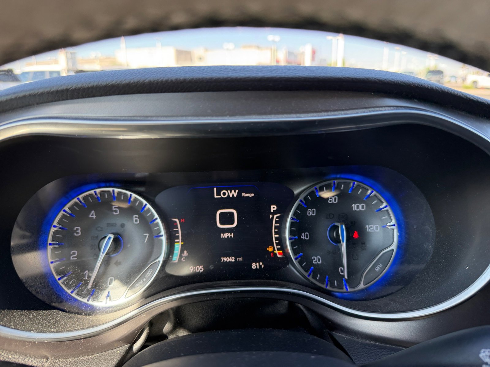 Used 2018 Chrysler Pacifica Limited FWD image 10