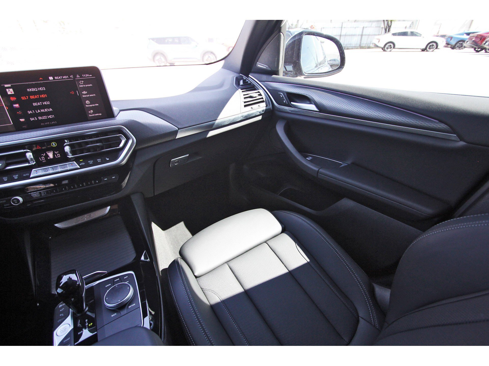 Used 2024 BMW X3 sDrive30i w/ Premium Package RWD image 12