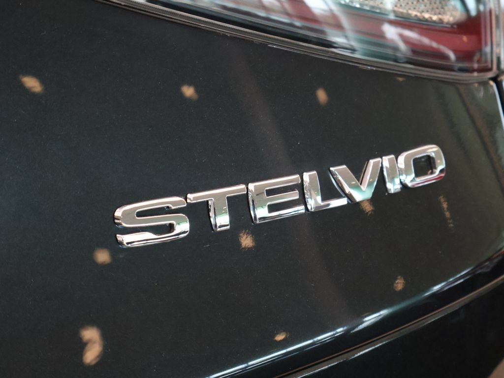 New 2026 Alfa Romeo Stelvio Sprint AWD/4WD image 8