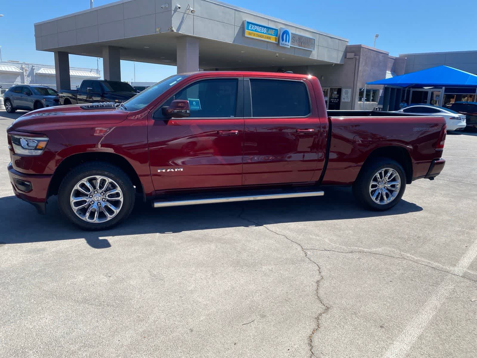 Used 2023 RAM 1500 Laramie AWD/4WD image 9