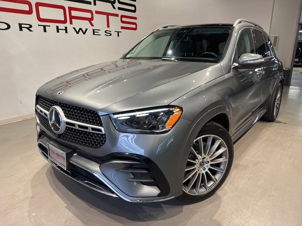 Used 2025 Mercedes-Benz GLE 350 GLE 350 w/ AMG Line Exterior image 2