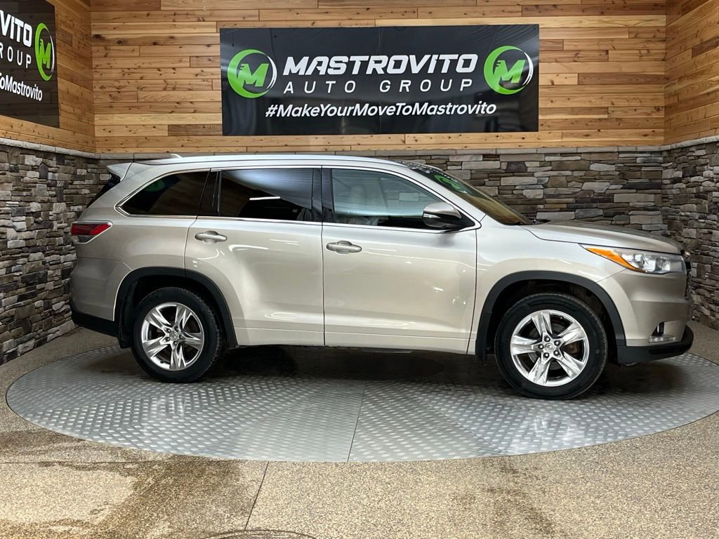 Used 2015 Toyota Highlander Limited AWD/4WD image 13