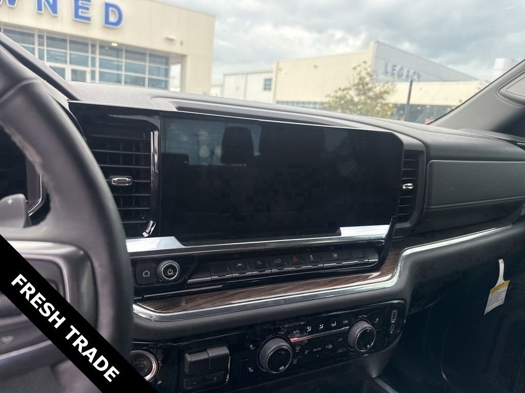 Used 2024 Chevrolet Silverado 1500 RST AWD/4WD image 10