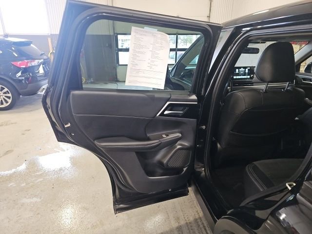 Used 2022 Mitsubishi Outlander SE image 13