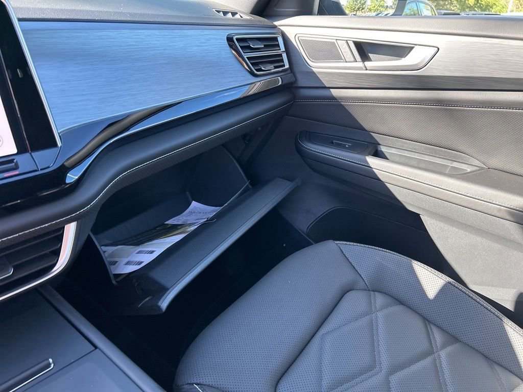 New 2026 Volkswagen Atlas Cross Sport SE image 23