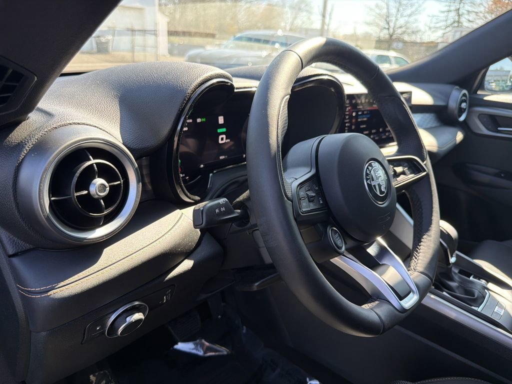 Used 2024 Alfa Romeo Tonale Ti image 20
