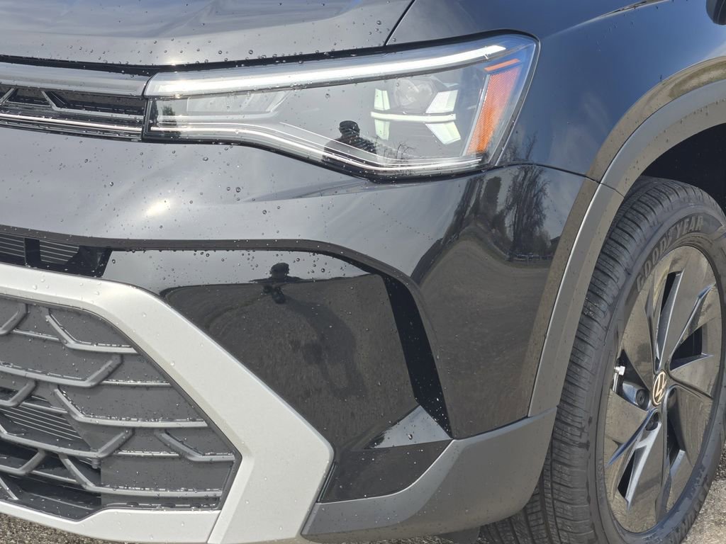 New 2026 Volkswagen Taos S image 6