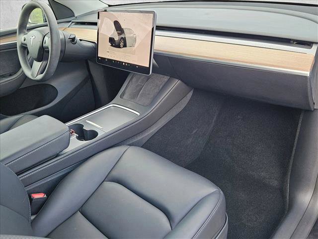Used 2024 Tesla Model Y Long Range image 21