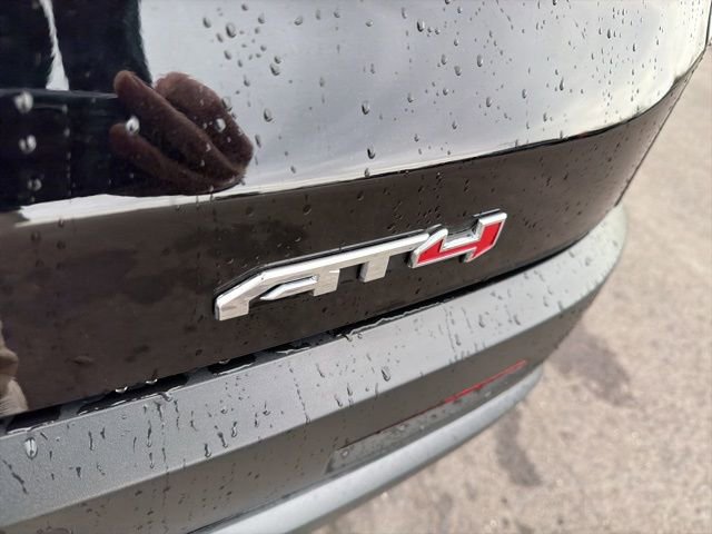 Used 2023 GMC Acadia AT4 w/ Technology Package image 9