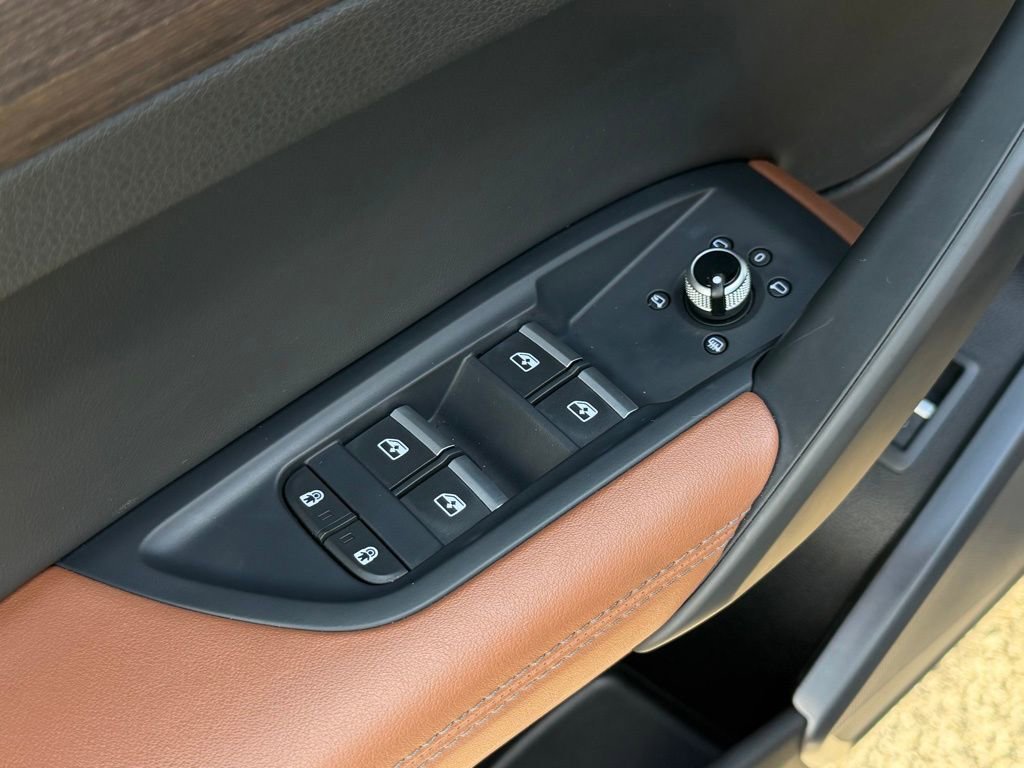 Used 2022 Audi Q5 2.0T Premium Plus w/ Premium Plus Package image 15