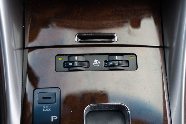 Used 2011 Lexus IS 350C w/ Luxury Pkg RWD image 41