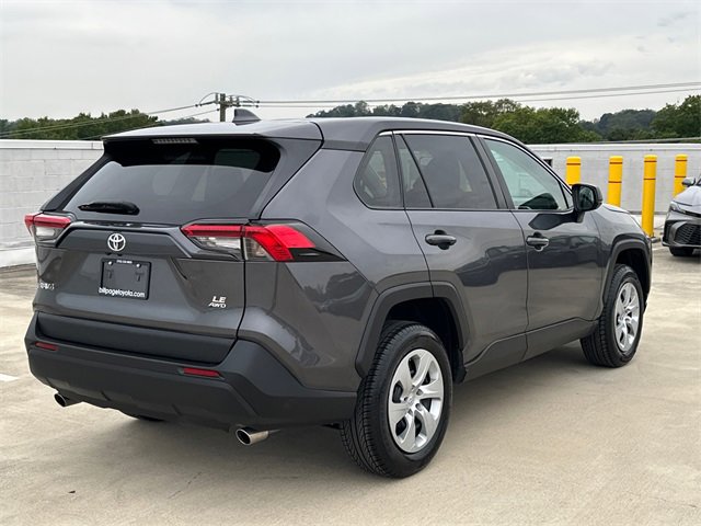 Certified 2022 Toyota RAV4 LE image 4