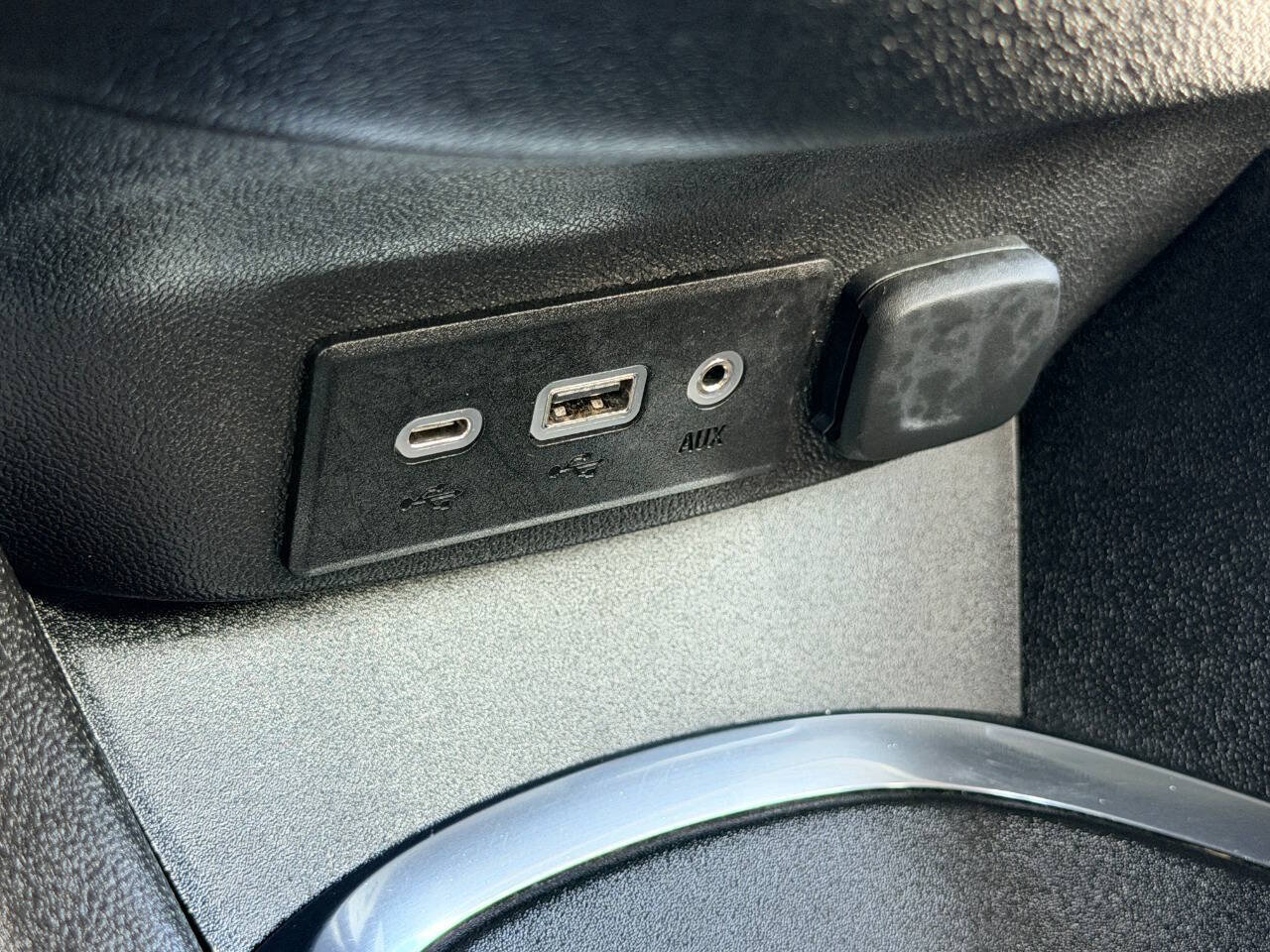 Used 2019 Chevrolet Malibu LT FWD image 42