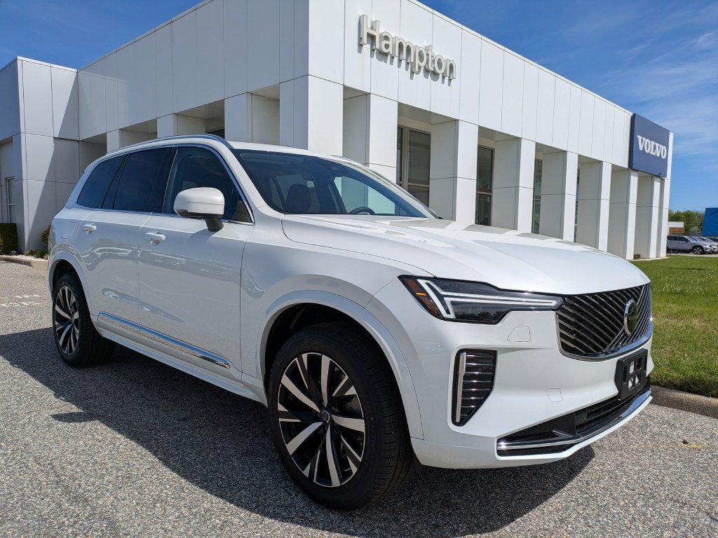 New 2026 Volvo XC90 B5 Core AWD/4WD image 2