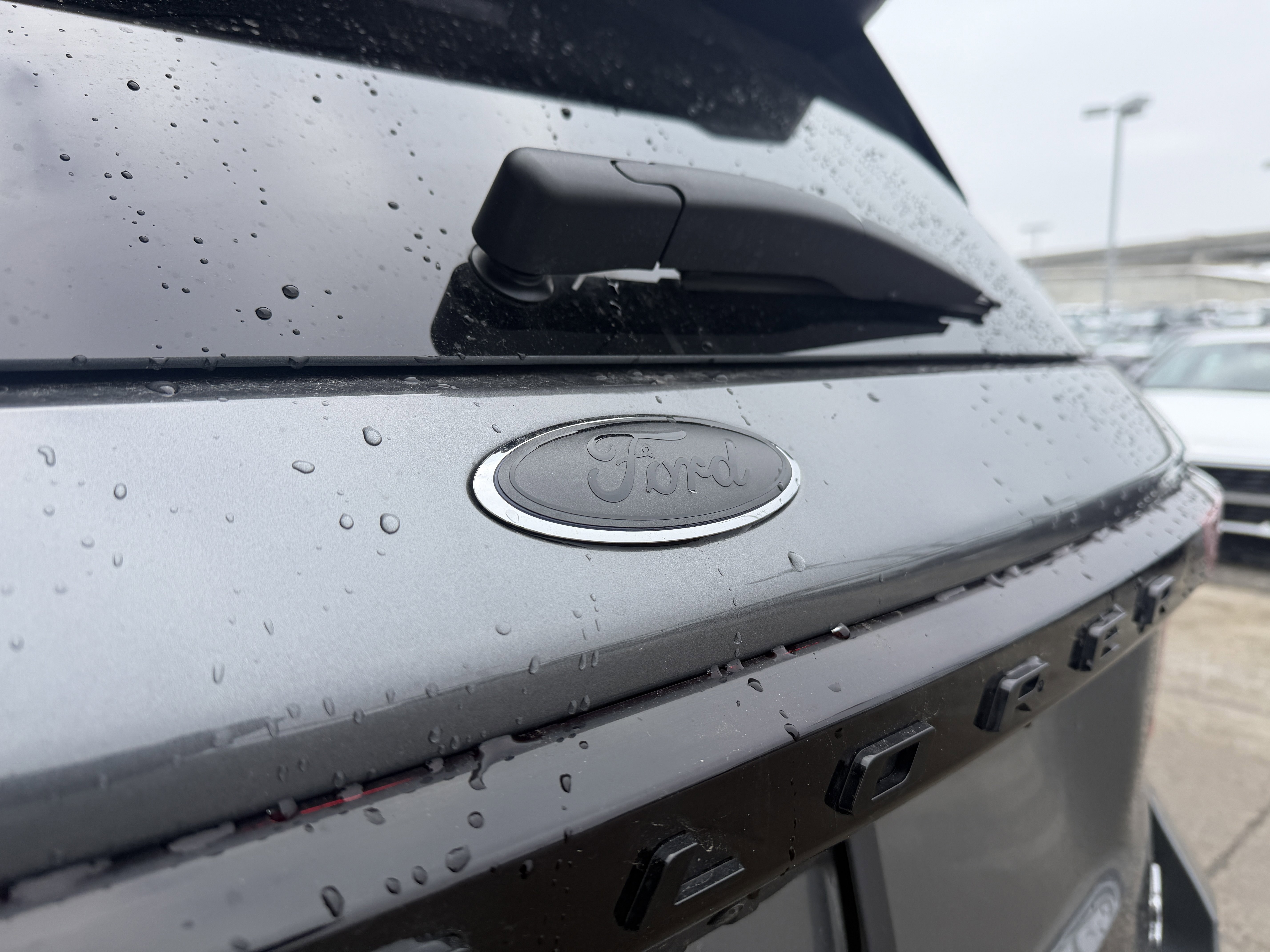 Used 2025 Ford Explorer ST image 8