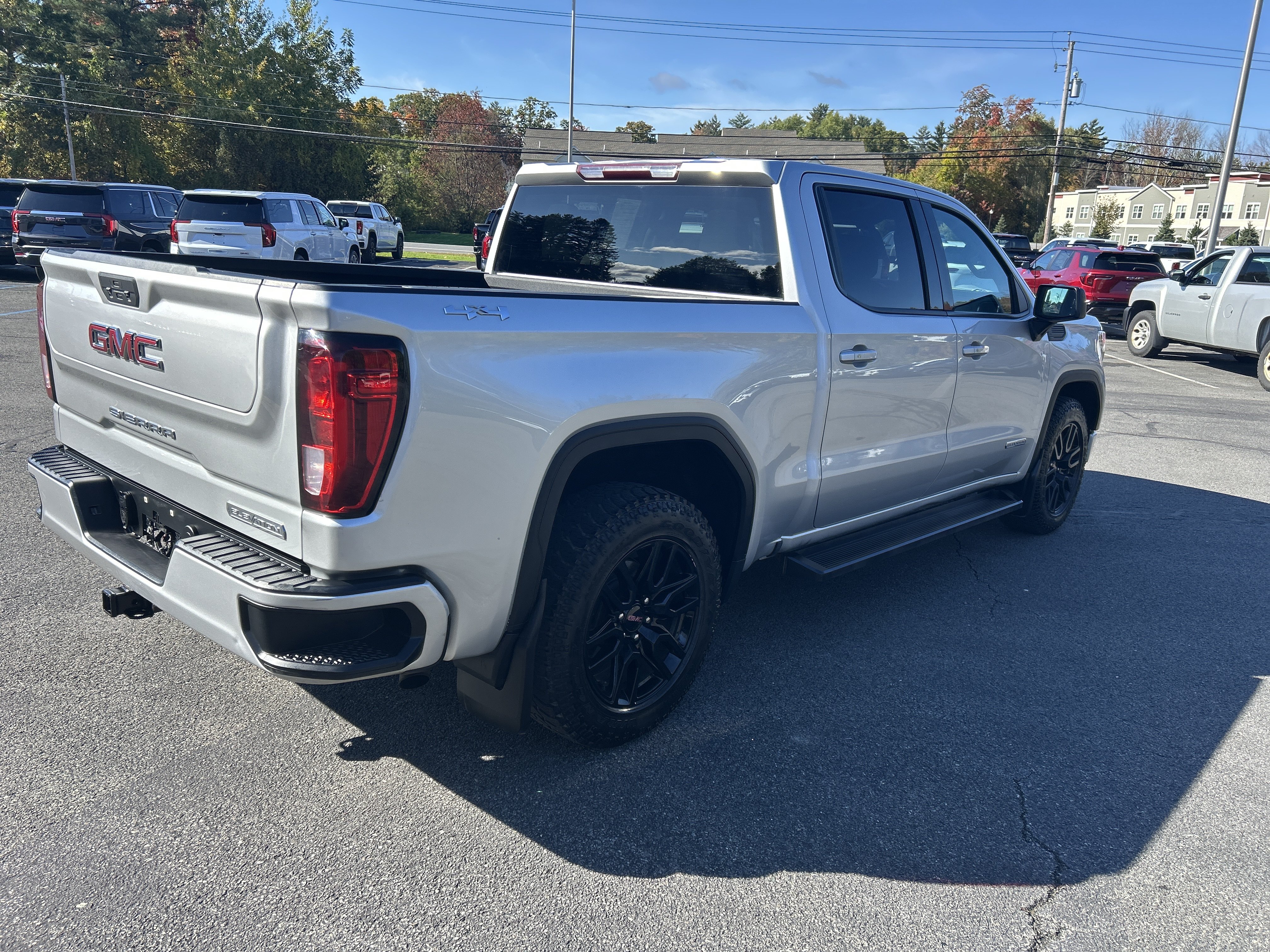 Used 2022 GMC Sierra 1500 Elevation AWD/4WD image 10