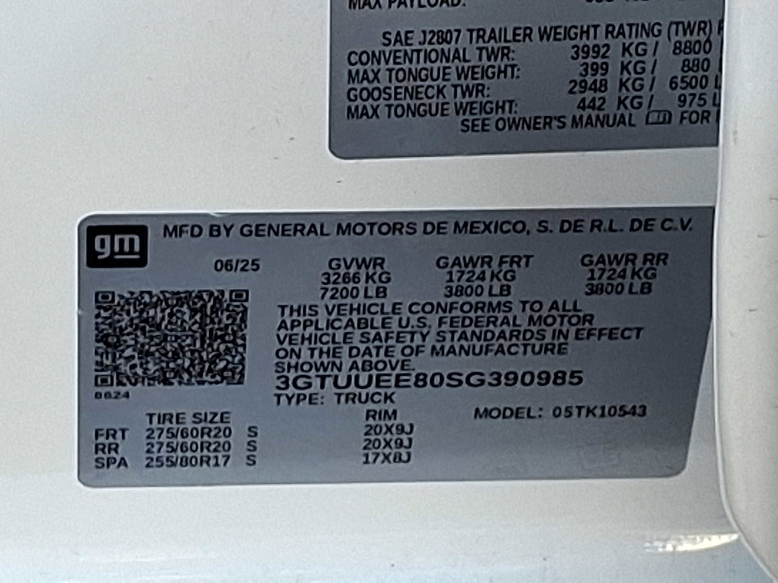 Used 2025 GMC Sierra 1500 AT4 w/ AT4 Premium Package image 26