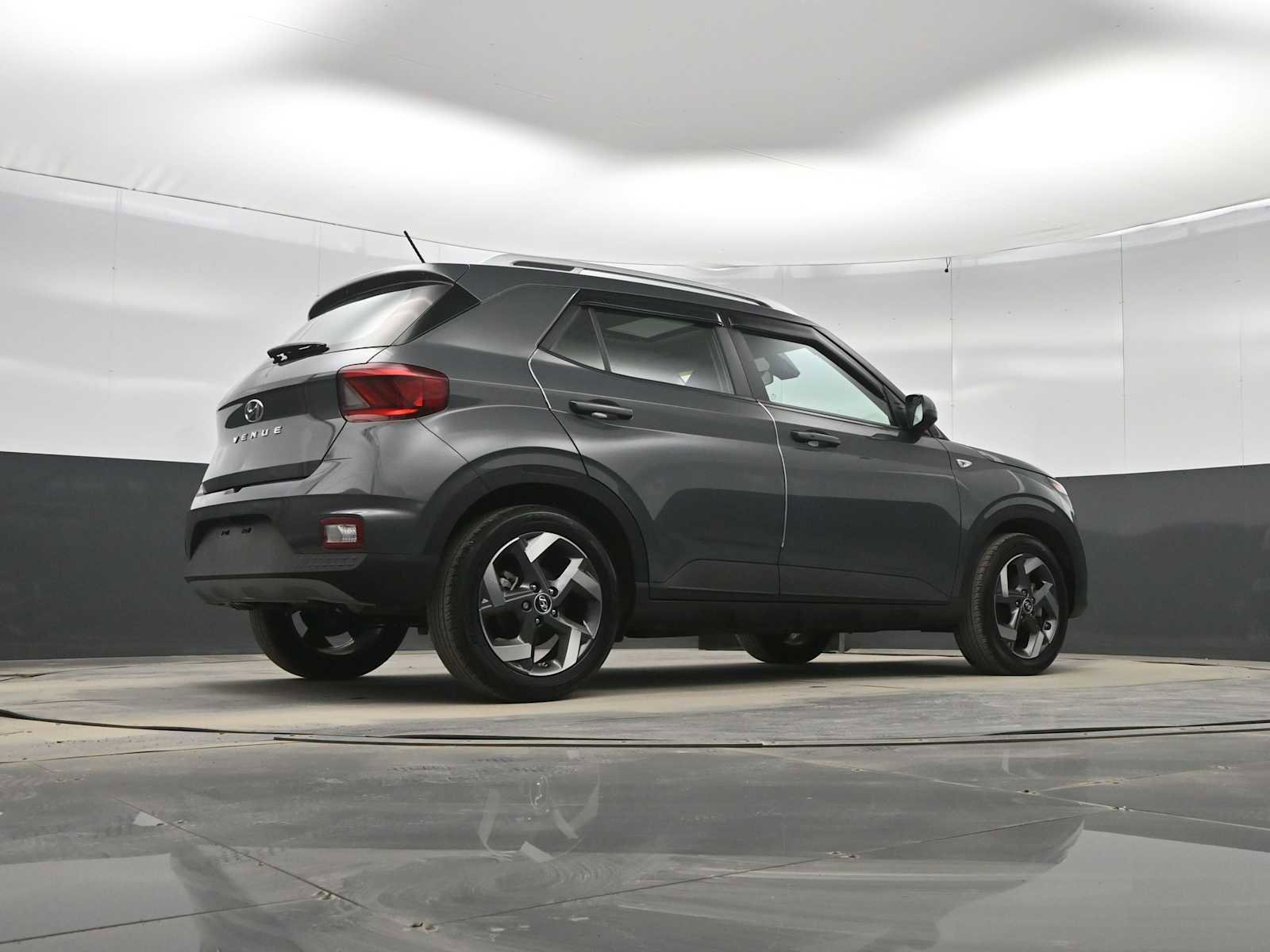 Certified 2024 Hyundai Venue SEL image 37