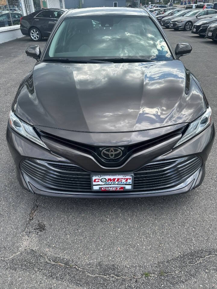 Used 2019 Toyota Camry XLE w/ Carpet Mat Package FWD image 10