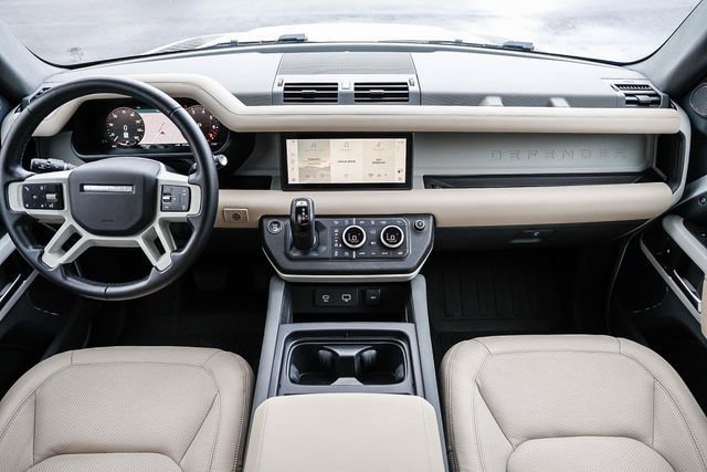 Used 2023 Land Rover Defender 110 S image 10