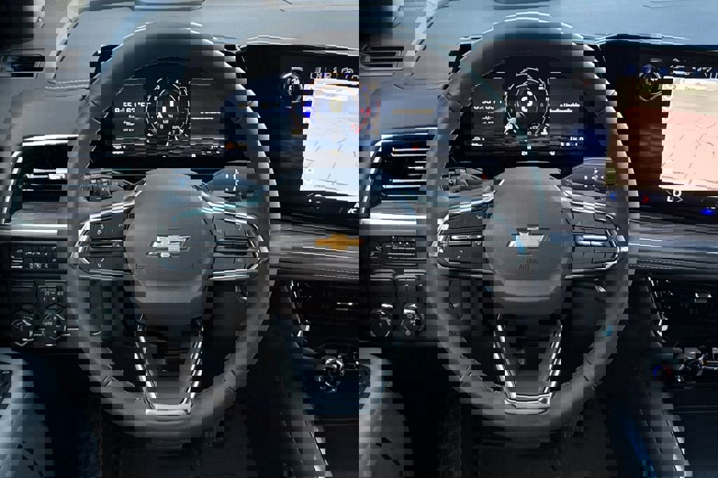 New 2026 Chevrolet Suburban LS image 14