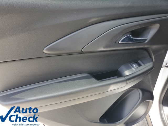 Used 2021 Chevrolet TrailBlazer LT FWD image 13