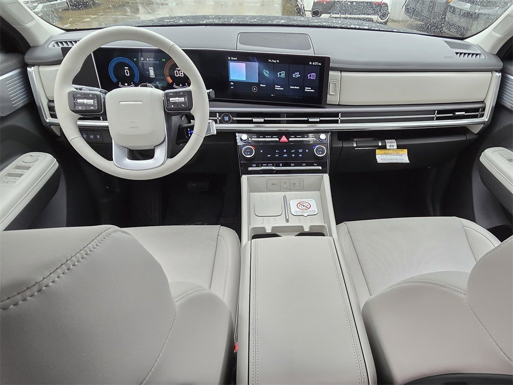 Used 2025 Hyundai Santa Fe SEL image 7