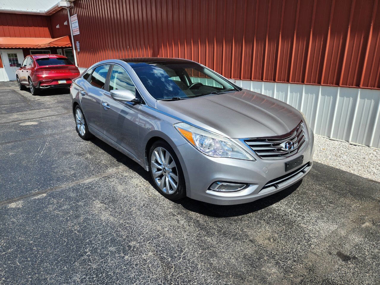 Used 2014 Hyundai Azera Limited w/ Option Group 02 FWD image 8