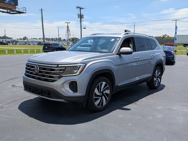 Used 2024 Volkswagen Atlas SEL AWD/4WD image 3