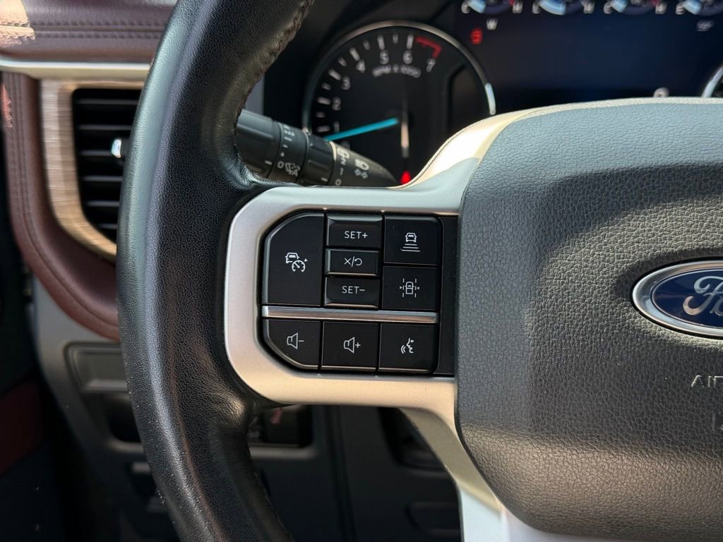 Used 2023 Ford Expedition Limited AWD/4WD image 15