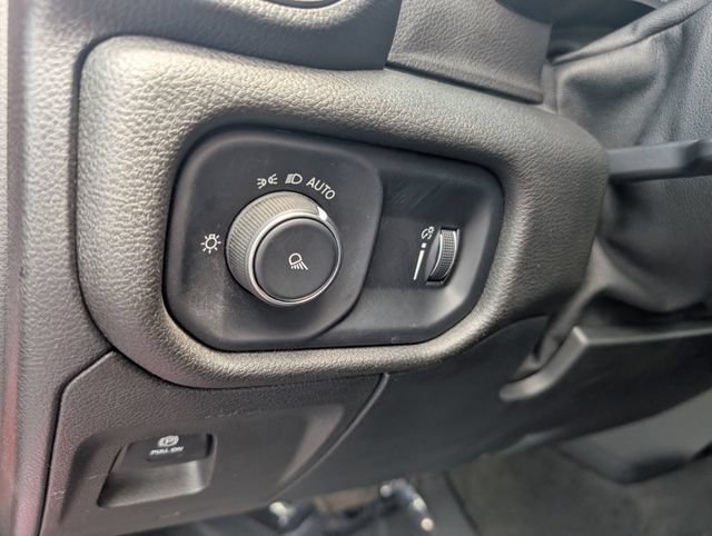 Used 2022 RAM 1500 Tradesman w/ Trailer Tow Group AWD/4WD image 16