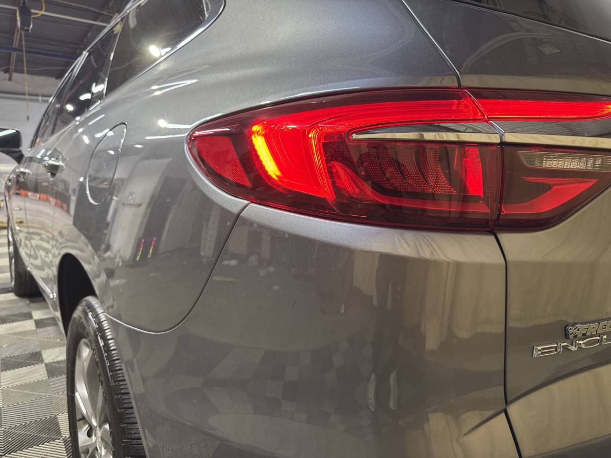 Used 2020 Buick Enclave Avenir FWD image 7
