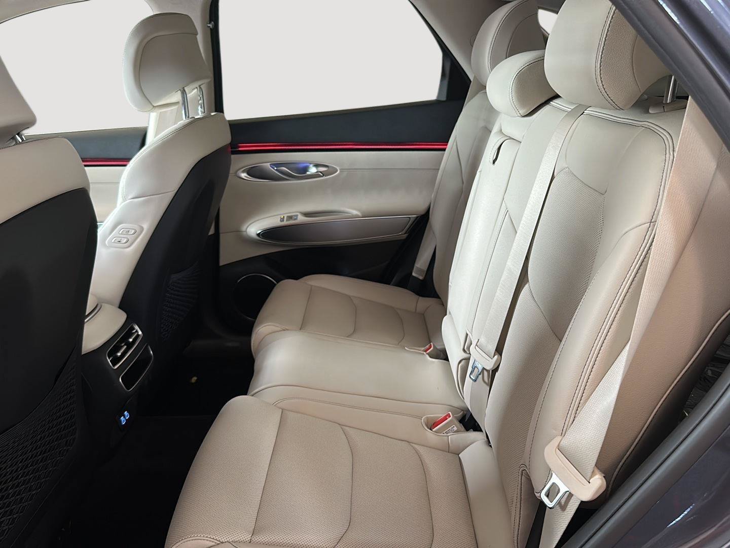 Used 2026 Genesis GV70 2.5T Select AWD/4WD image 18