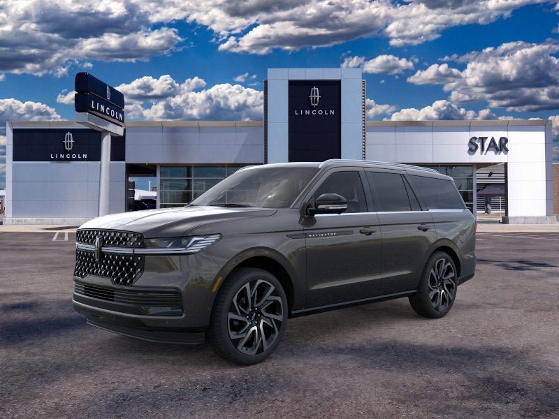 New 2026 Lincoln Navigator Black Label AWD/4WD image 1