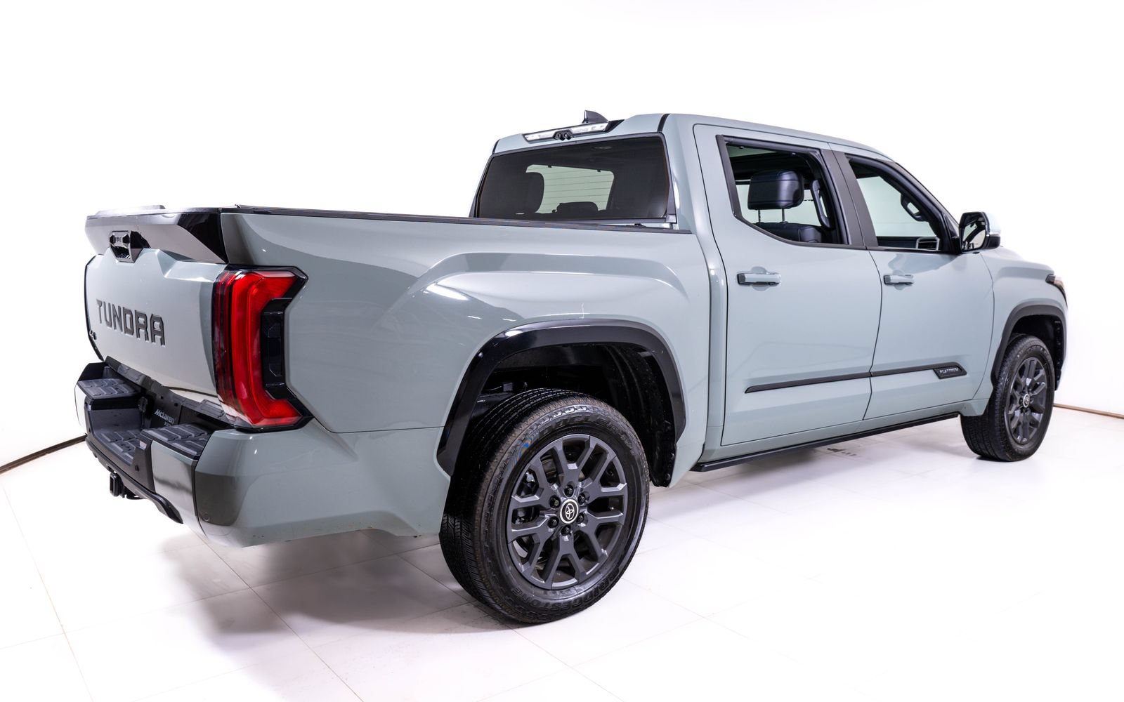 Used 2024 Toyota Tundra Platinum AWD/4WD image 5