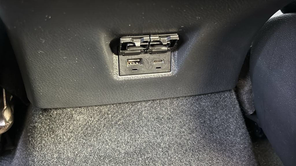 Used 2025 Toyota Camry LE FWD image 8