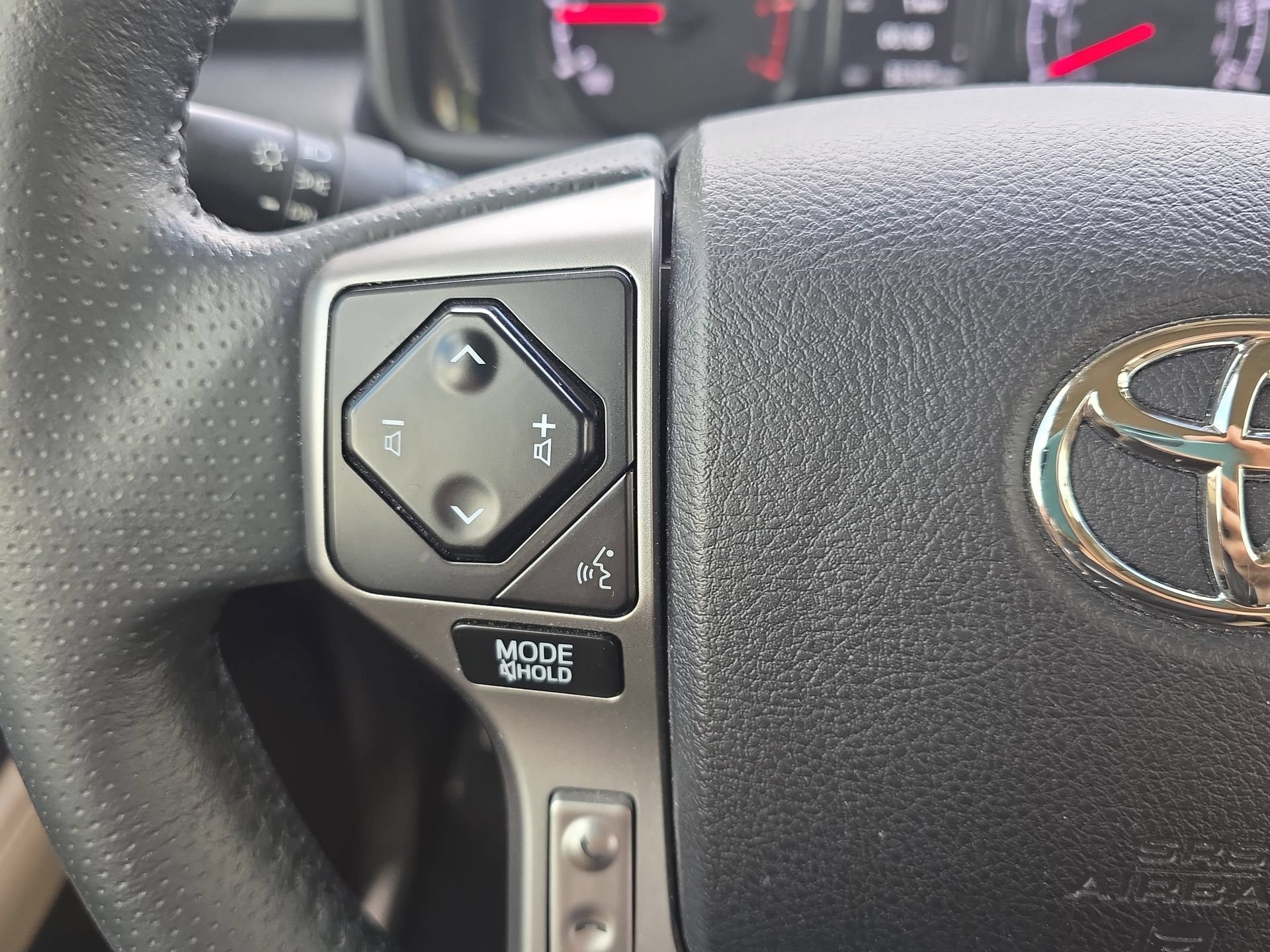 Used 2022 Toyota 4Runner SR5 RWD image 16
