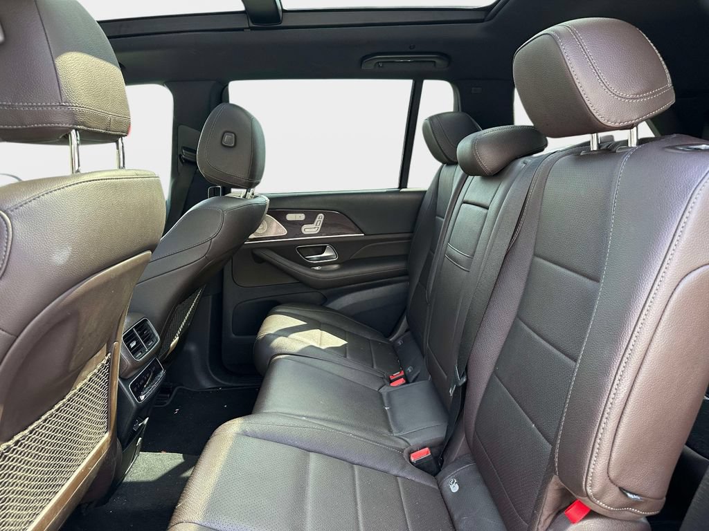 Used 2022 Mercedes-Benz GLS 450 4MATIC image 10