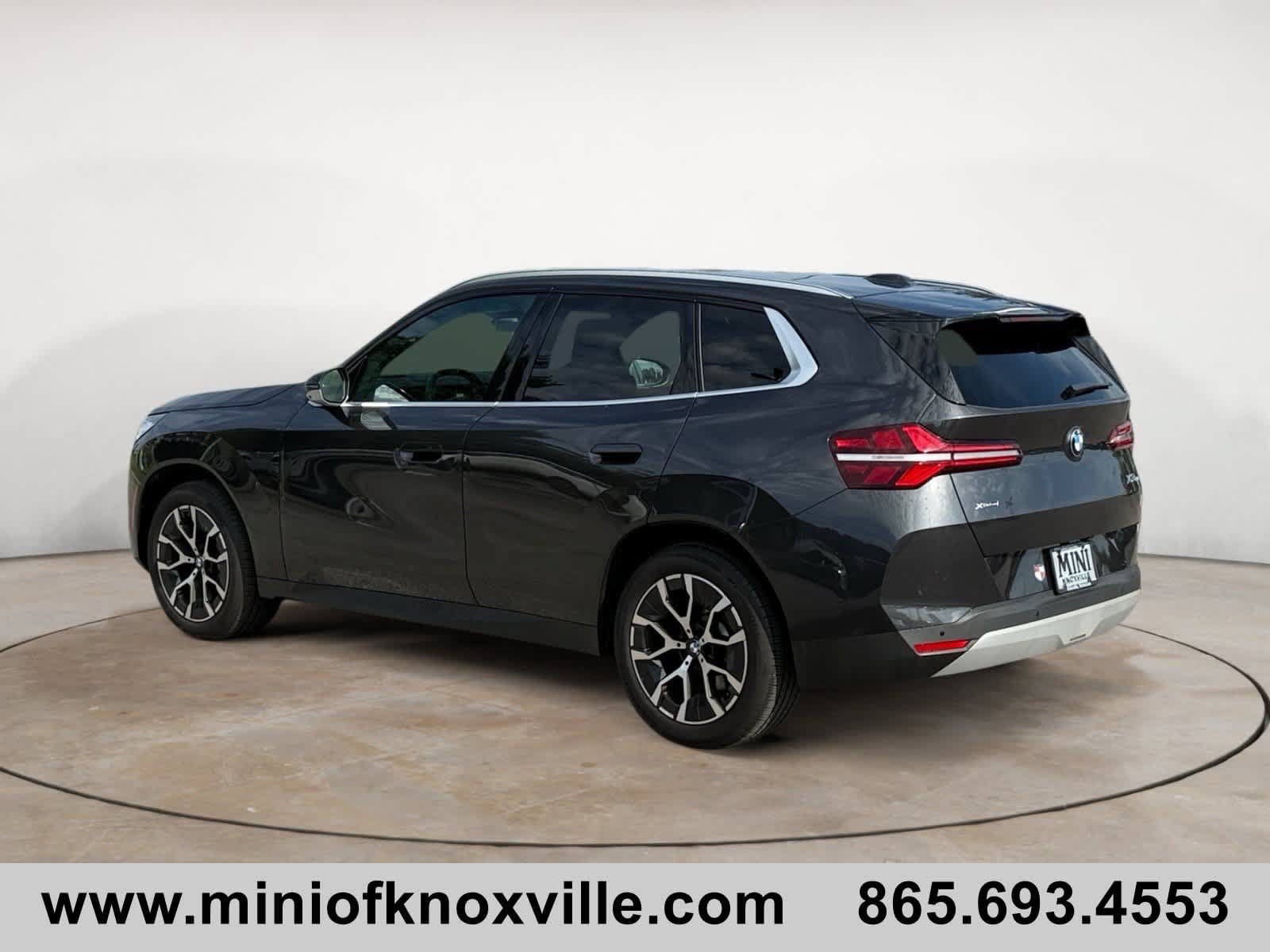 Used 2025 BMW X3 xDrive30i w/ Premium Package AWD/4WD image 5