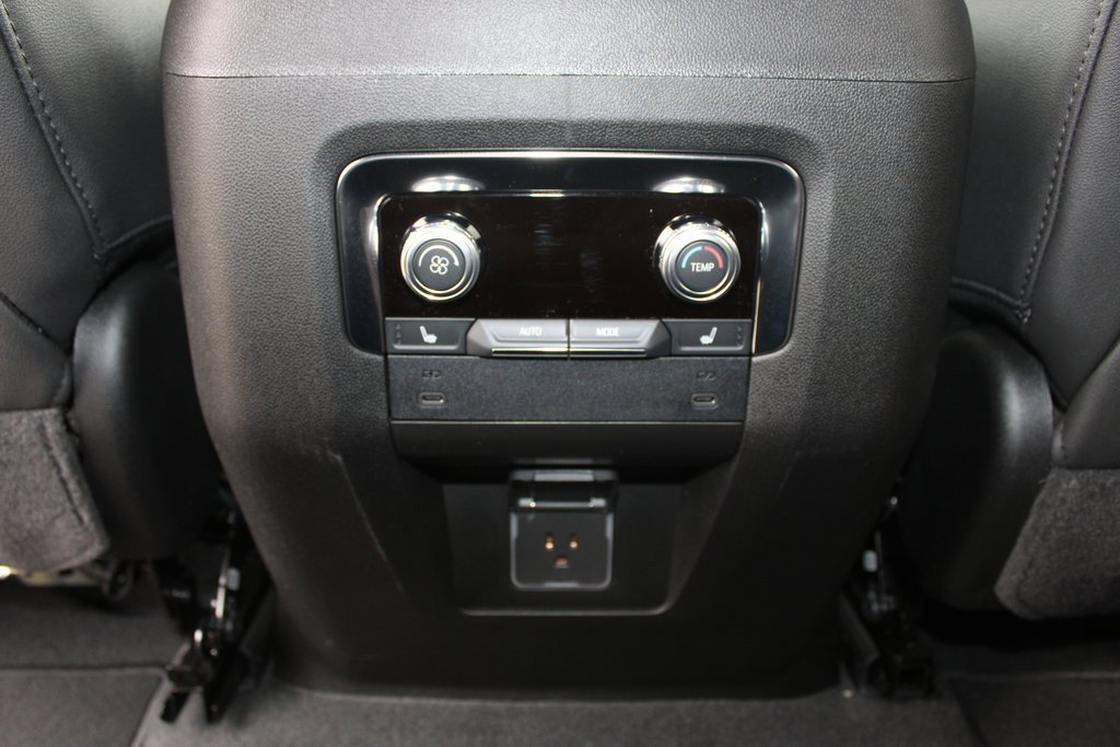 New 2026 GMC Yukon Elevation image 35