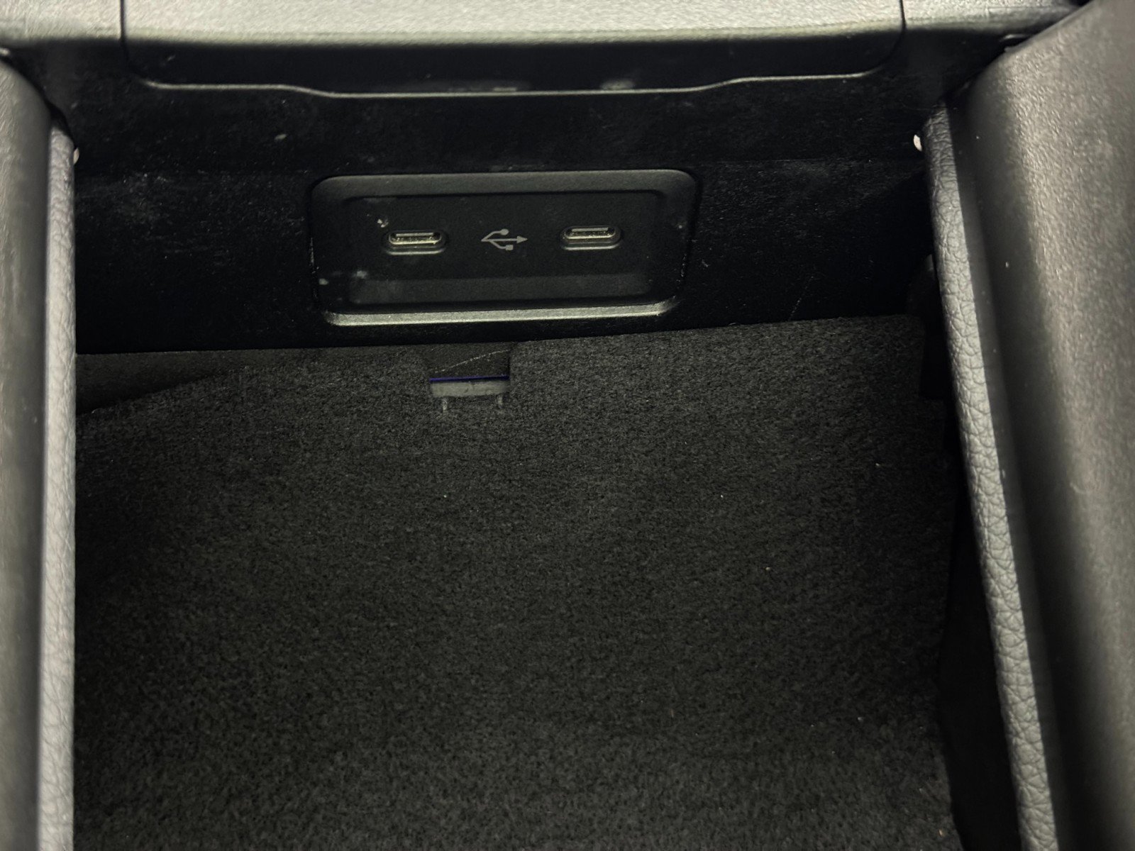 Used 2022 Mercedes-Benz C 300 4MATIC Sedan w/ Exclusive Trim Package image 38