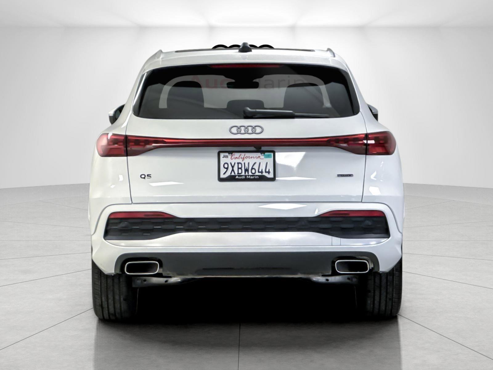 Certified 2025 Audi Q5 Premium w/ Convenience Package AWD/4WD image 4