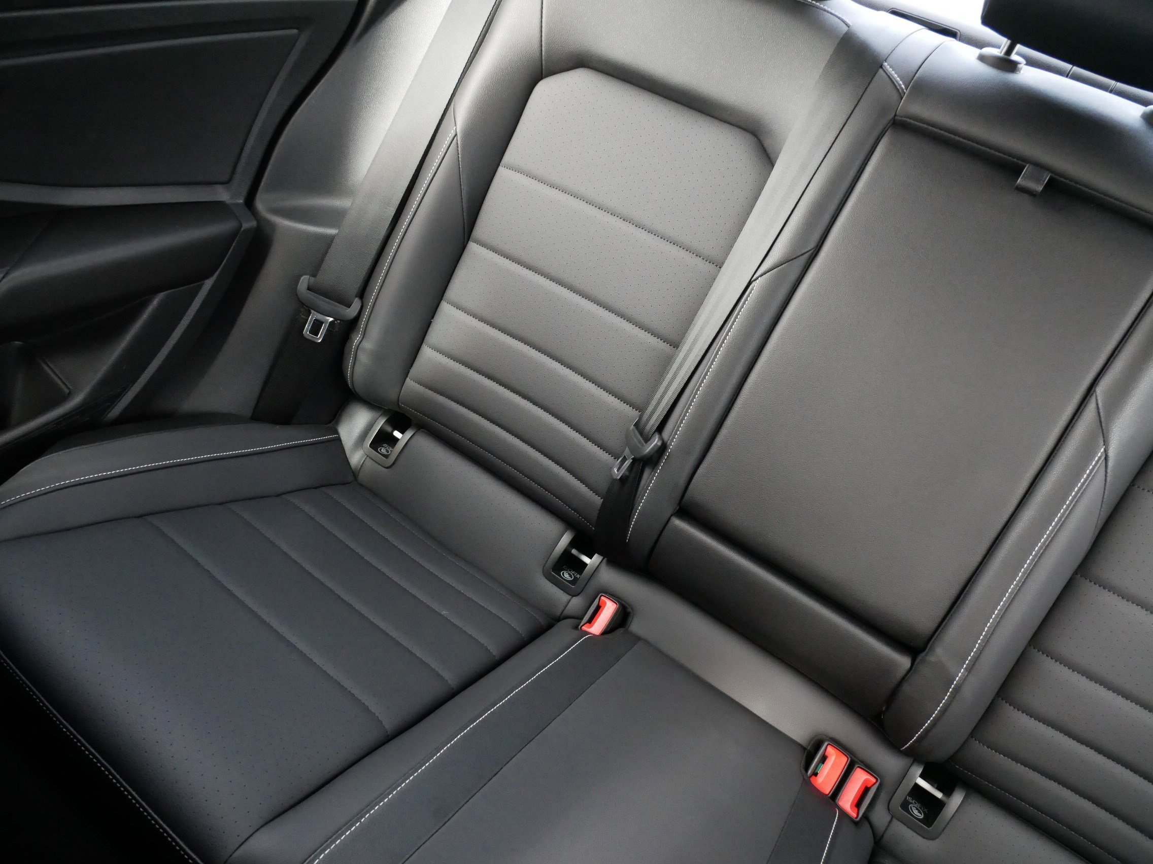 Certified 2022 Volkswagen Jetta SE w/ Panoramic Sunroof Package image 12