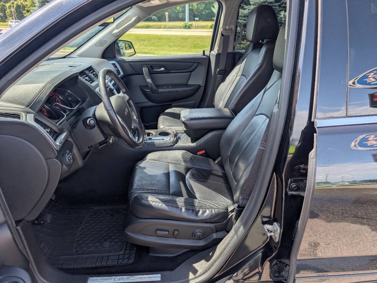 Used 2015 GMC Acadia SLT AWD/4WD image 16