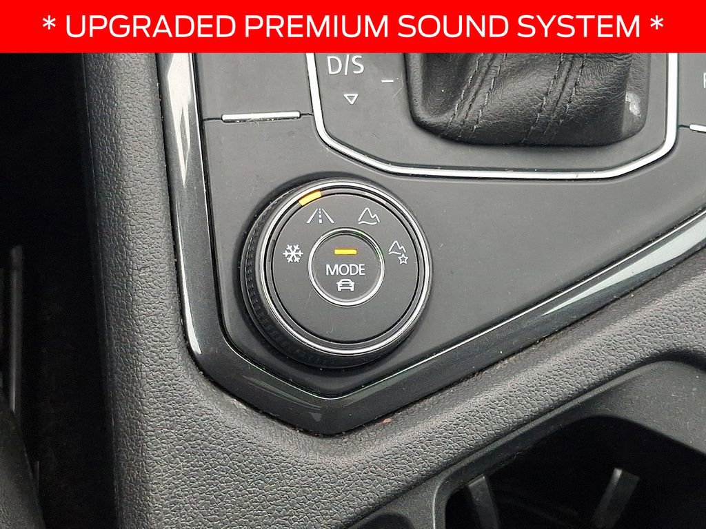 Used 2019 Volkswagen Tiguan SEL image 25